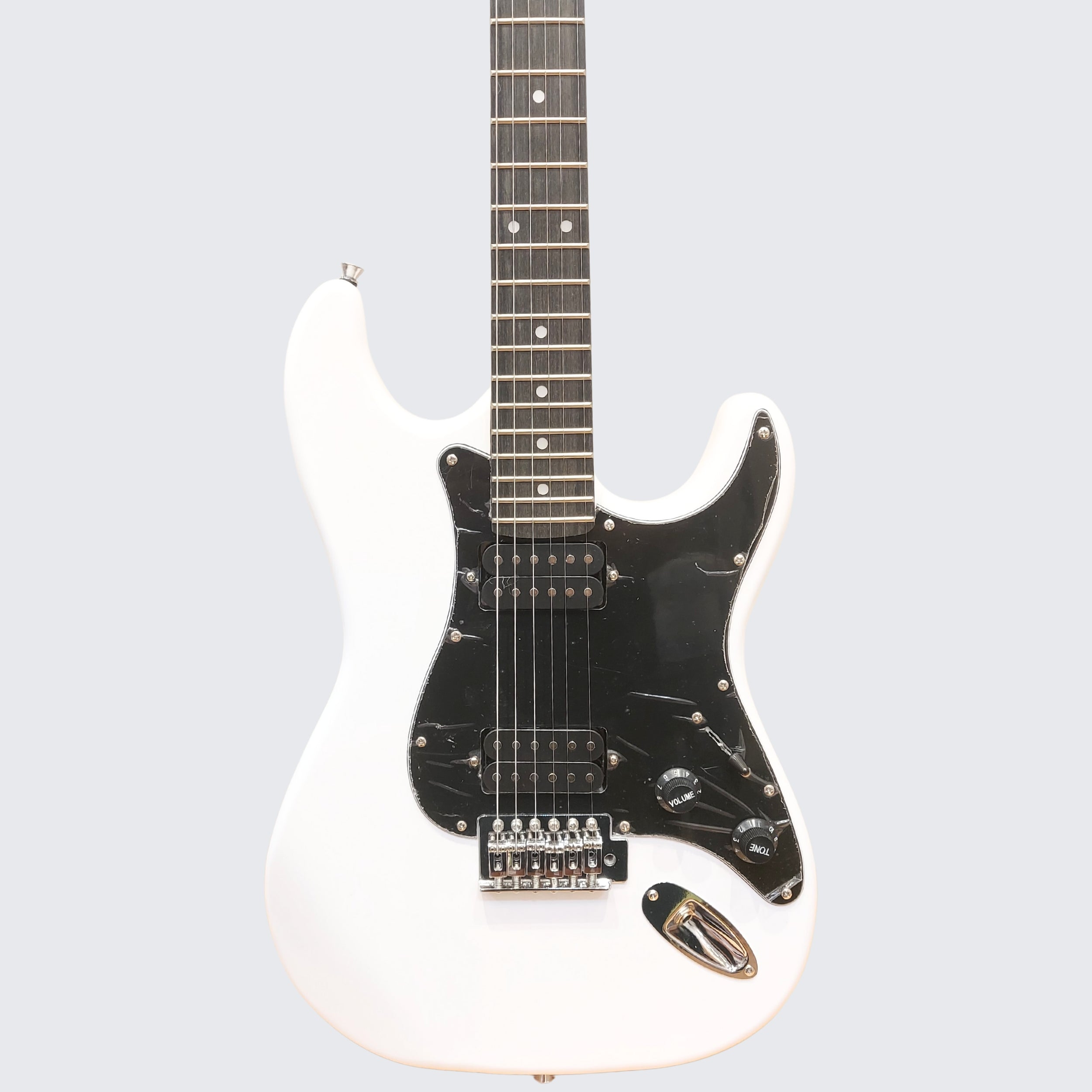 Chard Strat-Style Electric Guitar – White