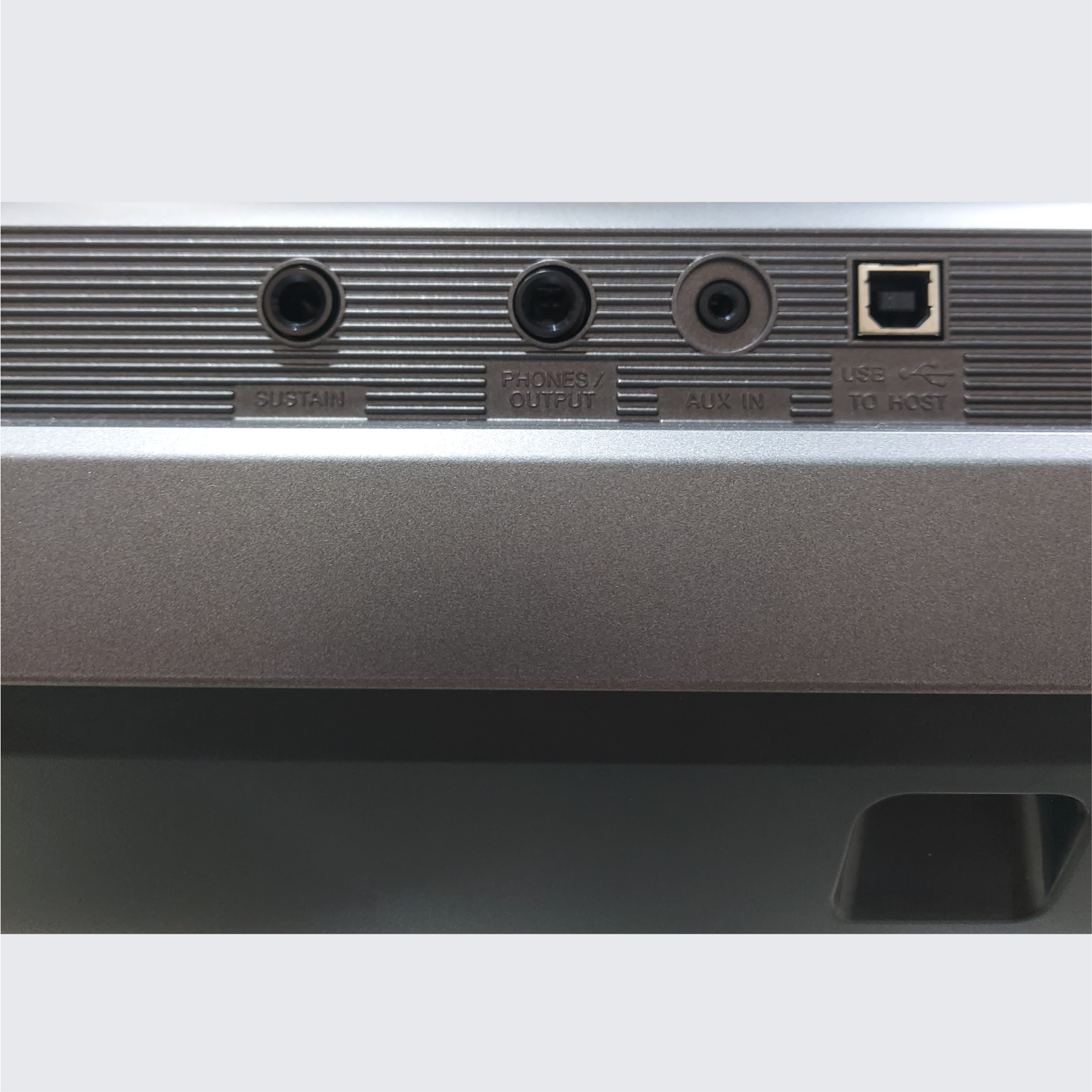 Yamaha PSR-I300 61-Key Portable Keyboard